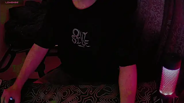 Snapshot of xXxHARDPORNxXx chatting on 06-05-26, 05:18 xXxHARDPORNxXx online show from 06-05-26, 05:18