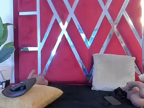 vennusasm1 online show from 11-05-25, 08:20