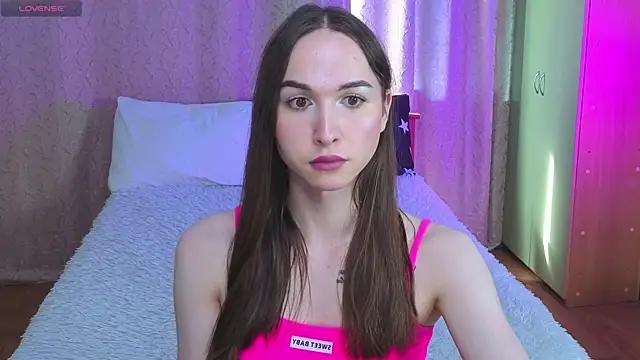 Angeel Kate online show from 06-25-26, 04:56