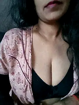 Snapshot of Deepa_Sharma143 chatting on 12-22-25, 02:08 Deepa Sharma143 online show from 12-22-25, 02:08