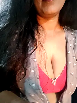 Snapshot of Deepa_Sharma143 chatting on 01-14-26, 01:44 Deepa Sharma143 online show from 01-14-26, 01:44
