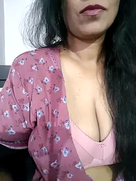Snapshot of Deepa_Sharma143 chatting on 02-27-26, 01:49 Deepa Sharma143 online show from 02-27-26, 01:49