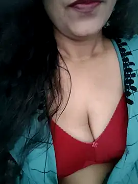 Snapshot of Deepa_Sharma143 chatting on 05-04-26, 02:07 Deepa Sharma143 online show from 05-04-26, 02:07