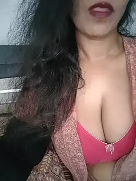 Snapshot of Deepa_Sharma143 chatting on 06-05-26, 01:34 Deepa Sharma143 online show from 06-05-26, 01:34