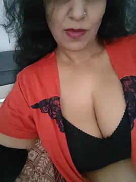 Snapshot of Deepa_Sharma143 chatting on 06-07-26, 01:21 Deepa Sharma143 online show from 06-07-26, 01:21