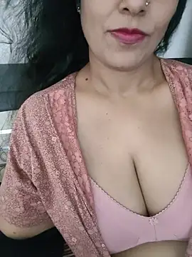 Snapshot of Deepa_Sharma143 chatting on 06-11-26, 08:34 Deepa Sharma143 online show from 06-11-26, 08:34