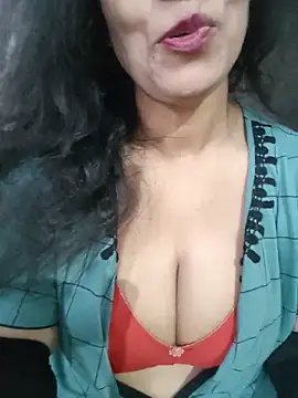 Snapshot of Deepa_Sharma143 chatting on 06-13-26, 02:09 Deepa Sharma143 online show from 06-13-26, 02:09