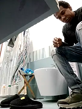 Snapshot of estrogeni chatting on 01-10-26, 09:30 estrogeni online show from 01-10-26, 09:30