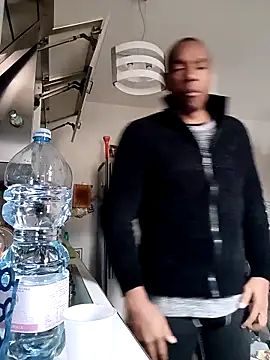 Snapshot of estrogeni chatting on 03-31-26, 06:25 estrogeni online show from 03-31-26, 06:25