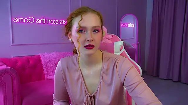 Snapshot of AgataFoxley chatting on 09-23-25, 06:22 AgataFoxley online show from 09-23-25, 06:22