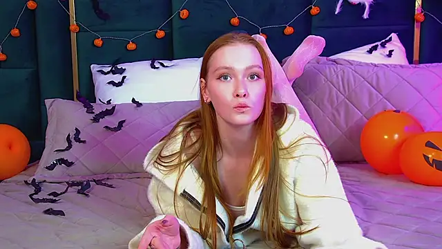 Snapshot of AgataFoxley chatting on 10-23-25, 06:17 AgataFoxley online show from 10-23-25, 06:17