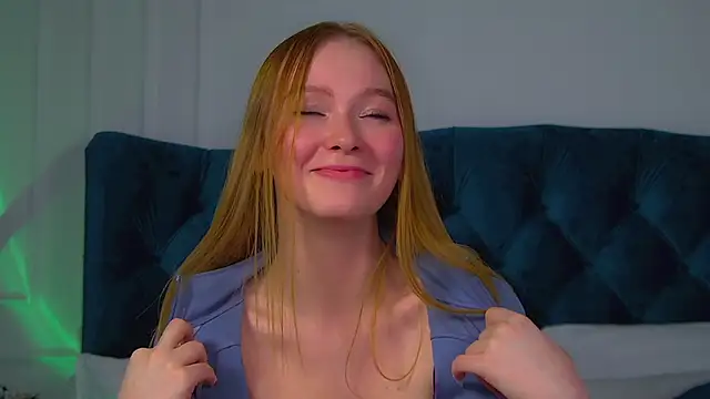 Snapshot of AgataFoxley chatting on 11-22-25, 06:29 AgataFoxley online show from 11-22-25, 06:29