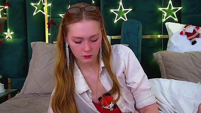 Snapshot of AgataFoxley chatting on 12-04-25, 06:16 AgataFoxley online show from 12-04-25, 06:16