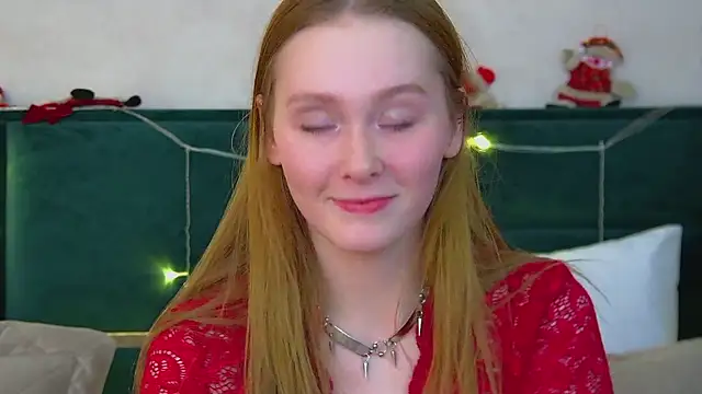 Snapshot of AgataFoxley chatting on 12-14-25, 06:12 AgataFoxley online show from 12-14-25, 06:12