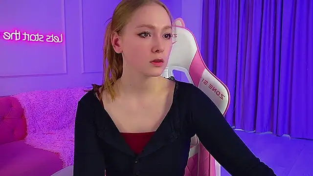 Snapshot of AgataFoxley chatting on 02-23-26, 06:22 AgataFoxley online show from 02-23-26, 06:22