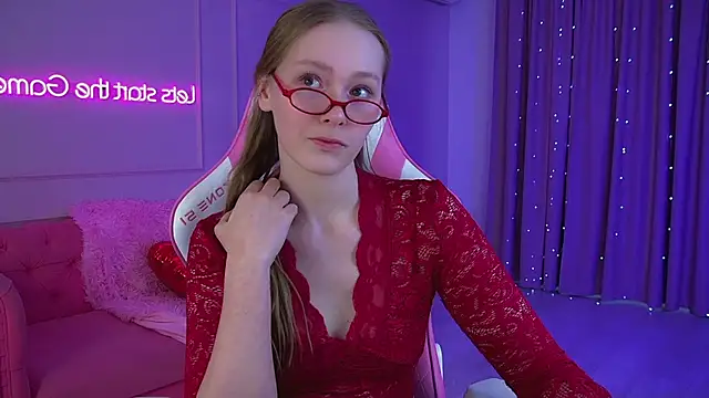 Snapshot of AgataFoxley chatting on 02-27-26, 06:46 AgataFoxley online show from 02-27-26, 06:46