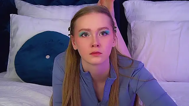 Snapshot of AgataFoxley chatting on 03-10-26, 06:40 AgataFoxley online show from 03-10-26, 06:40