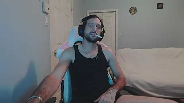 Ardokks online show from 12-17-25, 01:22