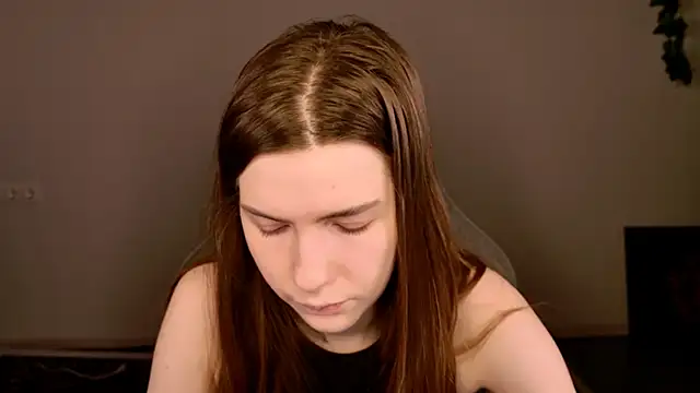 AliceCUNTach online show from 12-04-25, 05:06