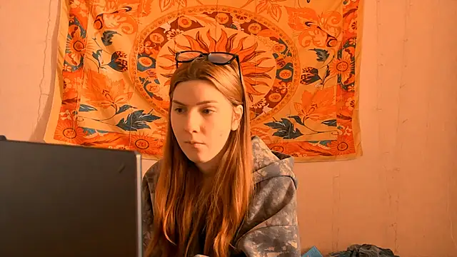 AliceCUNTach online show from 04-24-26, 05:10