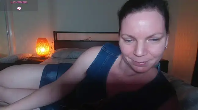 aussiepeaches online show from 03-10-25, 11:32