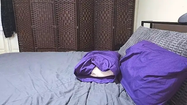 aussiepeaches online show from 09-12-25, 02:22