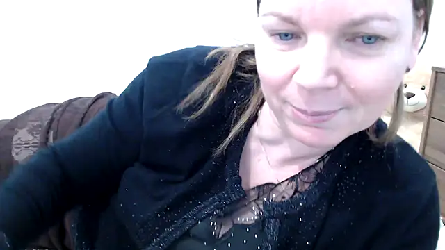aussiepeaches online show from 07-27-26, 12:39