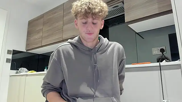 DominantAlex18 online show from 11-15-25, 08:44