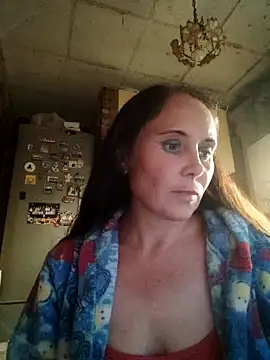 Snapshot of MerelinMILf chatting on 10-18-25, 02:51 MerelinMILf online show from 10-18-25, 02:51
