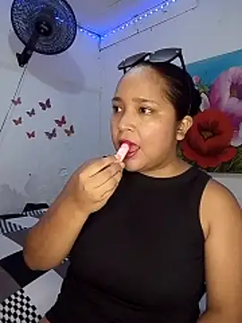 Angelly ricura online show from 03-26-26, 06:02