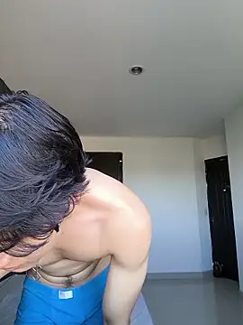 Snapshot of TeddyBear_07 chatting on 10-24-25, 12:34 TeddyBear 07 online show from 10-24-25, 12:34