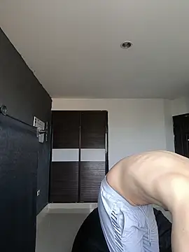 Snapshot of TeddyBear_07 chatting on 11-05-25, 12:38 TeddyBear 07 online show from 11-05-25, 12:38