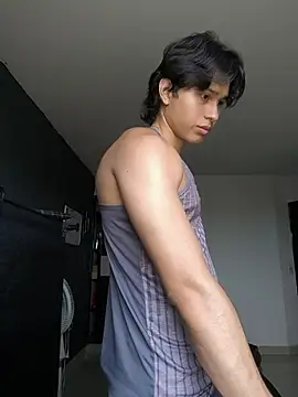 Snapshot of TeddyBear_07 chatting on 11-07-25, 12:27 TeddyBear 07 online show from 11-07-25, 12:27