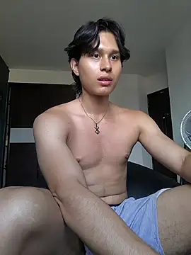 Snapshot of TeddyBear_07 chatting on 11-08-25, 01:33 TeddyBear 07 online show from 11-08-25, 01:33