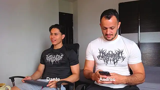 Snapshot of TeddyBear_07 chatting on 03-07-26, 01:52 TeddyBear 07 online show from 03-07-26, 01:52