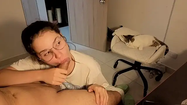 Snapshot of 0ne_0f_0ne chatting on 12-02-25, 03:01 0ne 0f 0ne online show from 12-02-25, 03:01