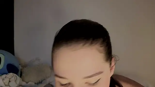 Snapshot of 0ne_0f_0ne chatting on 02-21-26, 12:11 0ne 0f 0ne online show from 02-21-26, 12:11