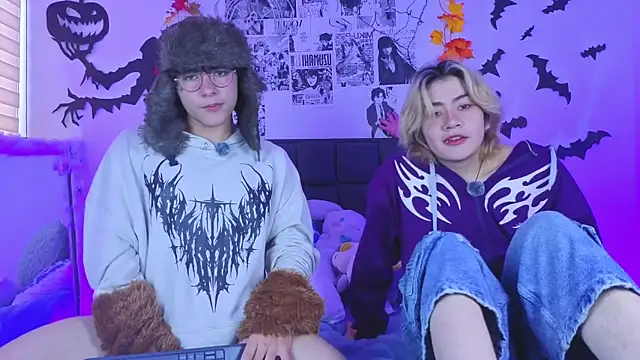 Snapshot of Vamps_Lovers chatting on 10-18-25, 02:07 Vamps Lovers online show from 10-18-25, 02:07