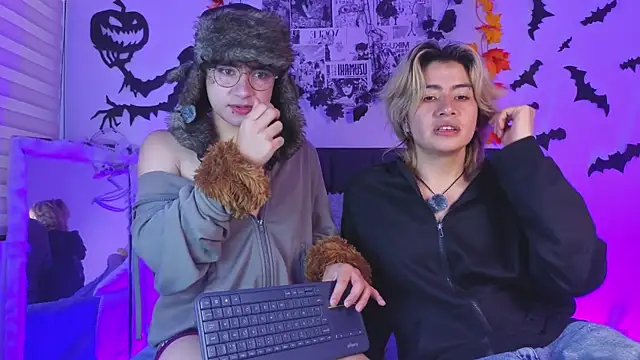 Snapshot of Vamps_Lovers chatting on 10-24-25, 01:18 Vamps Lovers online show from 10-24-25, 01:18