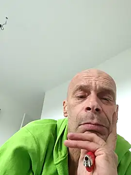 Snapshot of nolliebollieeeeeee chatting on 10-06-25, 10:56 nolliebollieeeeeee online show from 10-06-25, 10:56