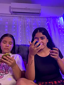 Ashley and Zoe online show from 09-09-25, 12:43