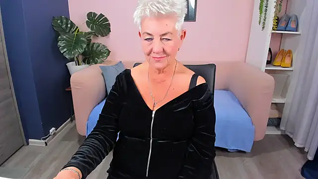 HotandMature online show from 11-07-25, 08:47