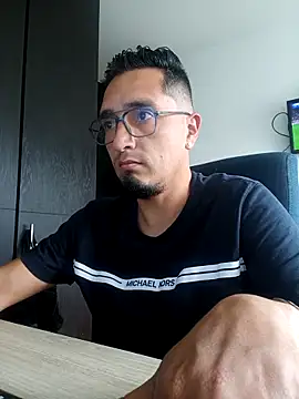 eduardohot15 80 online show from 09-17-25, 08:54