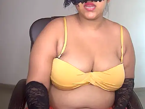 Snapshot of mrymlove chatting on 09-29-25, 07:35 mrymlove online show from 09-29-25, 07:35