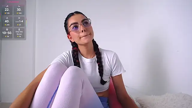 emilytolson  online show from 10-10-25, 06:29