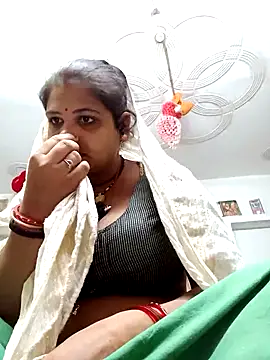 Snapshot of Rani_sahiba chatting on 10-08-25, 08:39 Rani sahiba online show from 10-08-25, 08:39