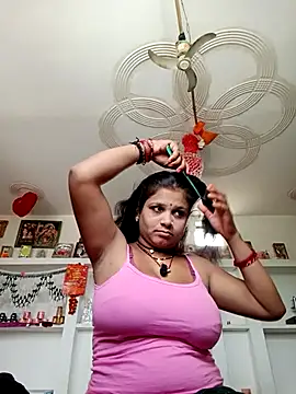 Snapshot of Rani_sahiba chatting on 10-22-25, 08:58 Rani sahiba online show from 10-22-25, 08:58