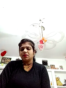 Snapshot of Rani_sahiba chatting on 10-27-25, 07:29 Rani sahiba online show from 10-27-25, 07:29