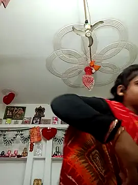 Snapshot of Rani_sahiba chatting on 10-31-25, 08:59 Rani sahiba online show from 10-31-25, 08:59