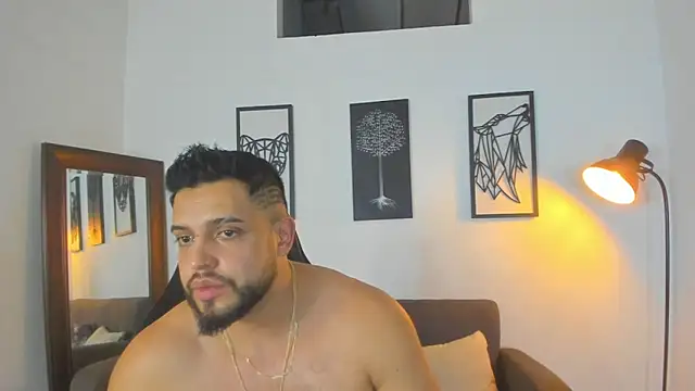 Snapshot of Justin_kingX7 chatting on 11-08-25, 10:52 Justin kingX7 online show from 11-08-25, 10:52